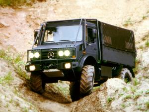 Mercedes-Benz Unimog U4000 2000 года